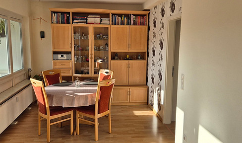 Großzügige 3-Zimmer-Wohnung mit Balkon & Garage