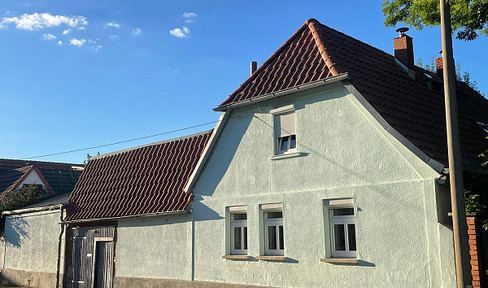 Haus in Freckleben mit großem Garten zu verkaufen