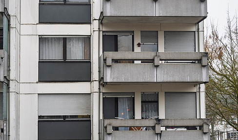 2‑Zimmer‑Wohnung in Stuttgart‑Sillenbuch – mit Westbalkon & TG & 2 Kellerräume