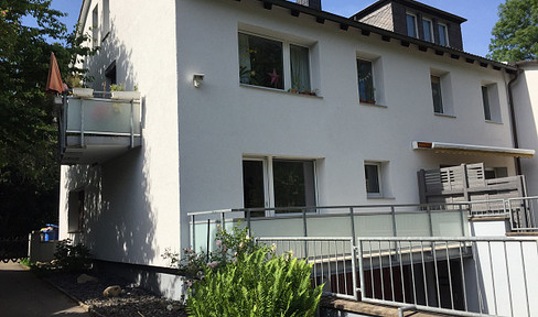 Green, quiet, and sunny: 3.5-room apartment with a balcony in Essen-Schönebeck.