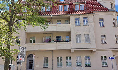 Secondary residence: Bright 2-room attic apartment – 5 minutes to the agra Park, 8 minutes to Cossi.
