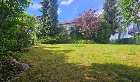 Provisionsfrei! Helle Dachfeschosswohung mit grossem Garten