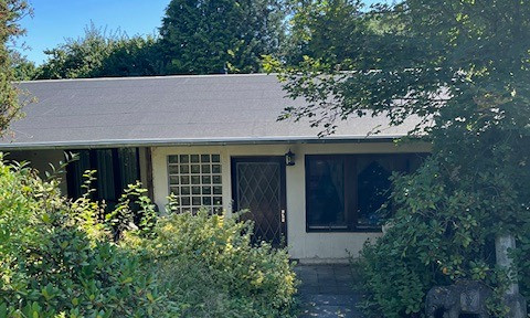 Traumhaftes Gartengrundstück mit entkerntem Einfamilienhaus zum Fertigbauen zu verkaufen