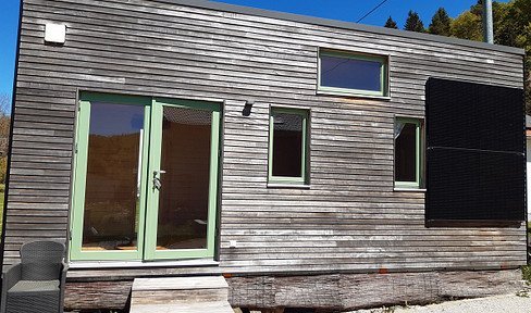 Tiny house for sale on a leased plot of land.
