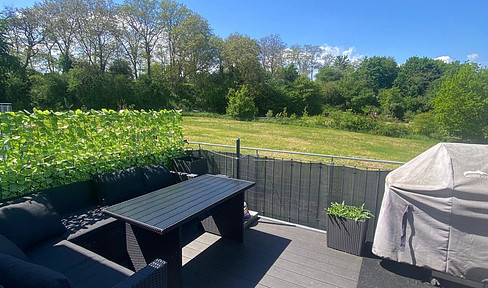 Brand new 4-room apartment with a large balcony, small garden, and featuring heat pump and fiber optic technology, located on the outskirts of town.