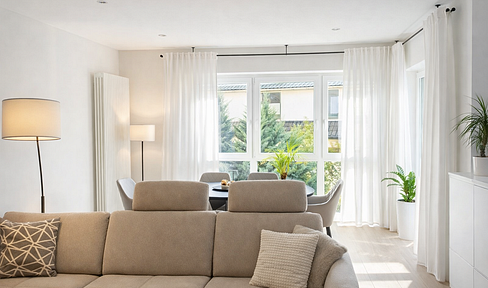 Modern 3.5-room apartment with balcony in a quiet location.