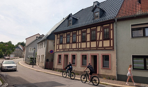 Purchase / Rent-to-own or Exchange - House with potential, requiring renovation.