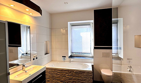 Modernisiertes Reihenmittelhaus mit Ausbaureserve in zentraler Lage von Kreuzau