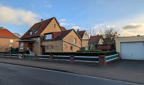Spacious detached house in Ilsede, district of Solschen.