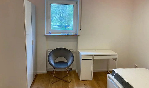 Sofort bezugsfertiges WG-Zimmer in sympathischer WG / Solothurnerstraße 28 / EG / WE17 / Zi.1