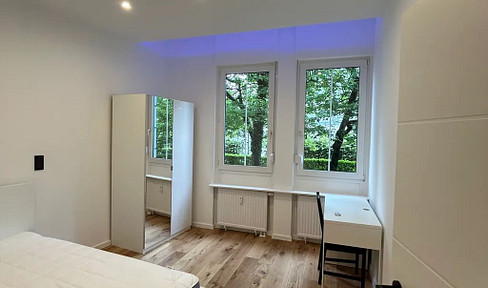 Room in a shared apartment available (WOMEN ONLY!). Address: Bunzlauerstraße 42, Munich / WE49 / Room 2.