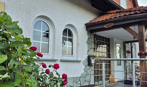 3,5 ZKB mit 170 qm Garten Sauna und Terrasse in Wächtersbach zu vermieten