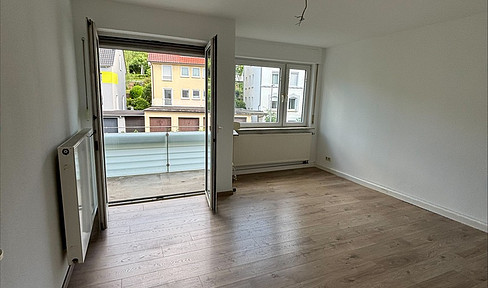 Bright 3-room apartment with balcony in Stuttgart-East.