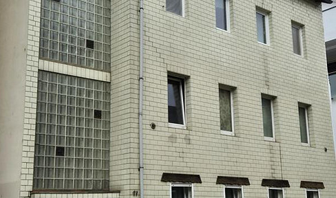Multi-family house in Bad Ems, near the spa complex, with 4-5 apartments, 298 square meters. Suitable for personal use or as an investment property.