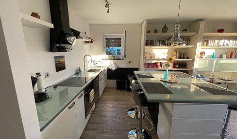 2-room apartment with parking space, for sale by owner.
