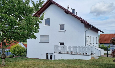 Sontra, 2 family houses.