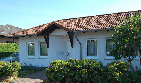Schauenburg: Bungalow + Additional Living Space.