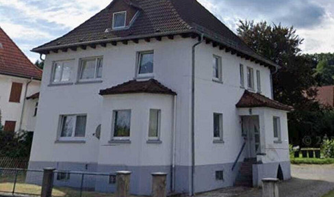 Heimboldshausen, 3-room apartment (living room, bedroom, kitchen) on the 1st floor.