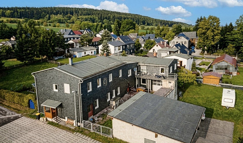 Großbreitenbach-OT, 3 Fam.Hs. + Gewerbe