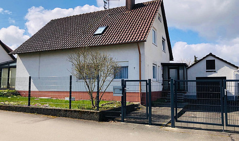 Freistehendes Einfamilienhaus in Neenstetten