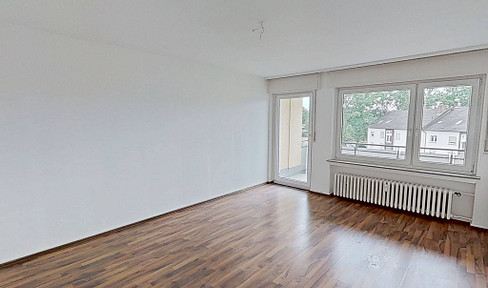 Bright 2-room apartment with balcony.