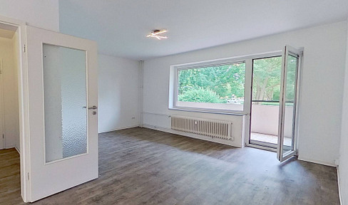 Toll geschnittene 3-Zimmer-Wohnung mit EBK, BALKON und Wannenbad