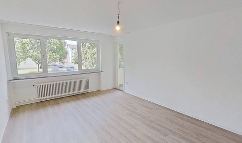 Spacious 4-room apartment with a balcony and plenty of comfort, located in Paderborn-Sennelager.