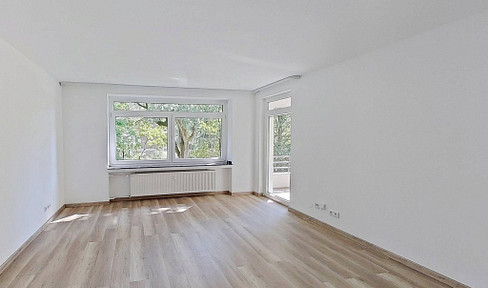 Bright and spacious 3-room apartment with a balcony, located in a green and peaceful residential area.
