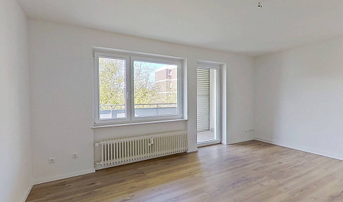 ++ AVAILABLE ONLY WITH WBS! Renovated 3-room apartment with balcony ++