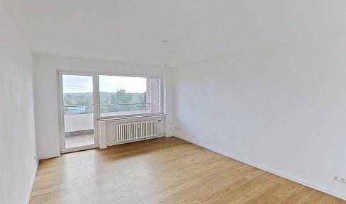 Modern 3-room apartment with a balcony and stunning views in the St. Jürgen district of Lübeck.