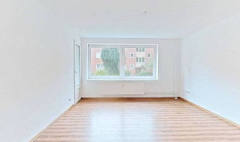 Your new comfortable home in Rendsburg: Spacious 3-room apartment with fitted kitchen and balcony.
