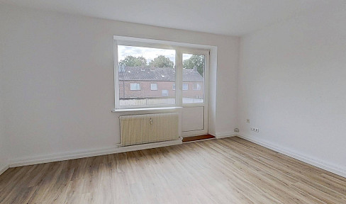 Einziehen und für den Herbst einkuscheln - mit einem KALTMIETERLASS: 3-Zimmer-Wohnung mit BALKON in fußläufiger Nähe zum Kanal
