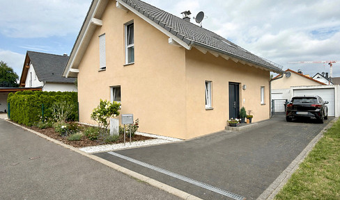 For sale by owner: Modern single-family house in Borna.