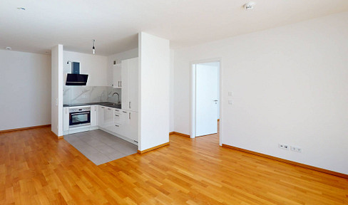 2-room apartment with balcony in the Franklin district.