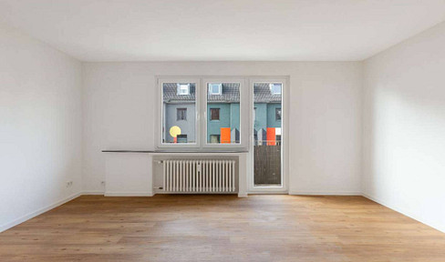 Sanierte 4-Zi.-Whg. mit BALKON und EBK in der Kölner Südstadt