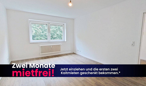 **2 NKM (No Commission) GIFT** Beautifully designed 3-room apartment with fitted kitchen, balcony, and bathtub.