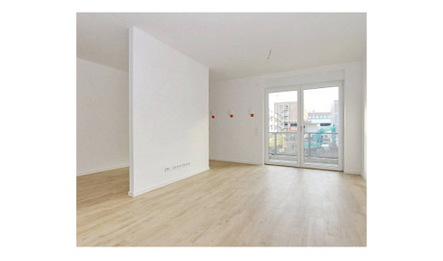 Comfortable 1.5-room apartment with fitted kitchen and balcony.