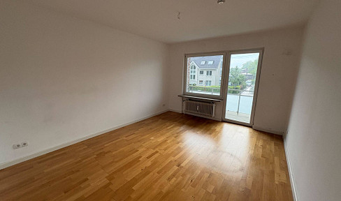 Einziehen und Wohlfühlen: Charmante 2-Zimmer-Wohnung mit BALKON & EBK