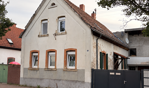 Charmantes Wohnhaus mit Potenzial und großzügigem Raumangebot