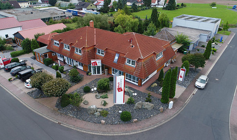 Wildeck-Obersuhl, Wohn-und Geschäftshaus