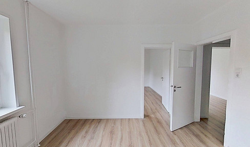 Cozy 3-room apartment with a modern daylight bathroom in the eastern part of Emden.