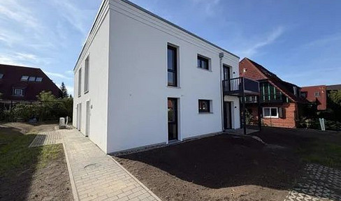 Your new home in a green setting: Newly built 2-room apartment with a garden.