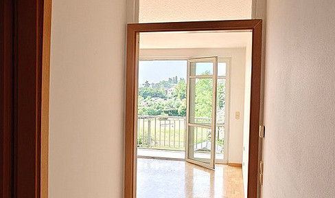 Stylish maisonette apartment with an open-plan, newly installed kitchen.