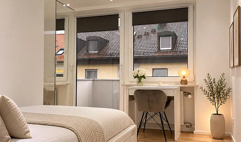 2 furnished rooms available in a renovated 4-person shared apartment, with a separate option to rent a parking space – located in Munich-Berg am Laim, near Ostpark and the Werksviertel district.