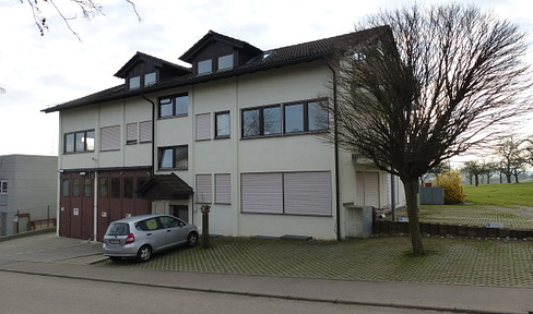 Schönes Büro/ Praxis in Leonberg-Gebersheim ; 71qm im DG ( 2. OG )