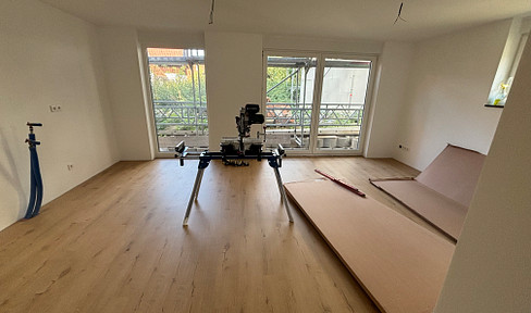 New construction, first occupancy: Bright 3-room apartment with a terrace and underfloor heating in Oberderdingen.