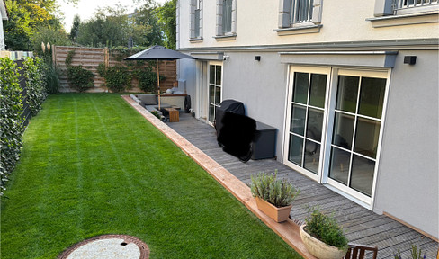 Kernsanierte Wohnung mit Garten und großem Stellplatz