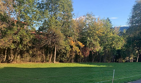 Spacious building plot located near a golf course in Uderns, Zillertal.
