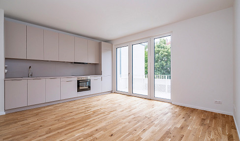 First occupancy in Pankow | 2-room apartment with private garden, terrace, and fitted kitchen.