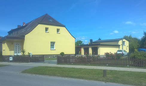 Gepflegtes Zuhause mit viel Platz im Grünen und gleichzeitig kurzer Distanz zur Hansestadt Rostock